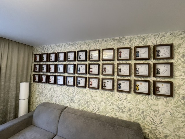 Мой вариант размещения коллекции болидов Формулы 1