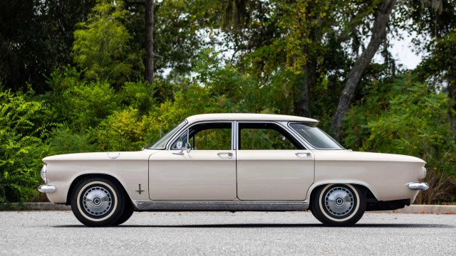1963 Chevrolet Corvair Monza 900 Spyder. Автопятница №82