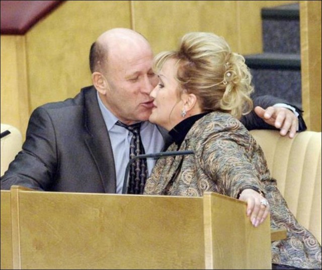 Ох и нелёгкая эта работа - быть депутатом