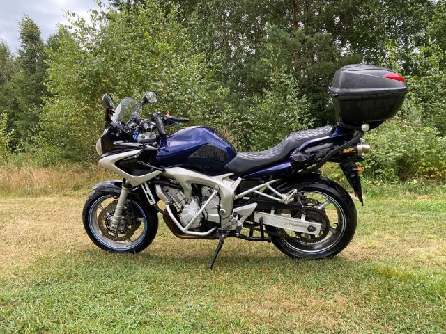 Продам мотоцикл Yamaha FZ-6 S1 2004 год