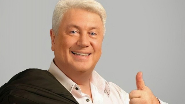 А он хорош!