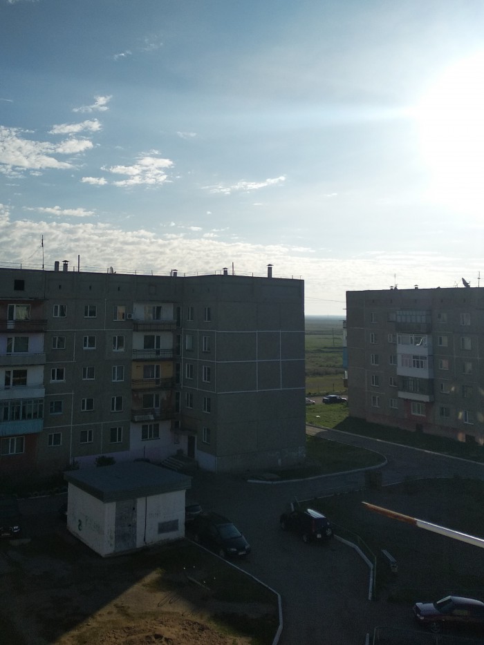 Лето, делимся видом из окна