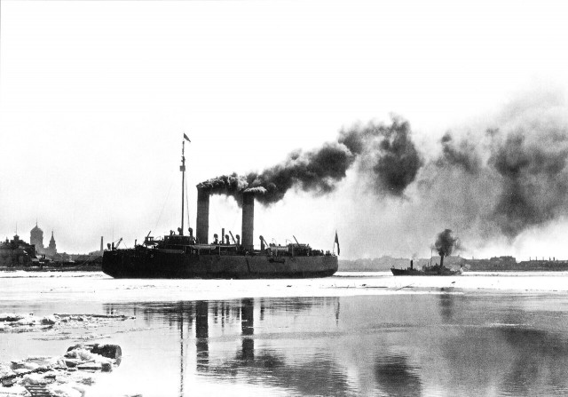 Ледокол «Ермак» — 29 октября 1898 года на воду спущен первый в мире ледокол арктического класса