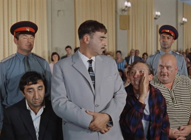 12 стульев