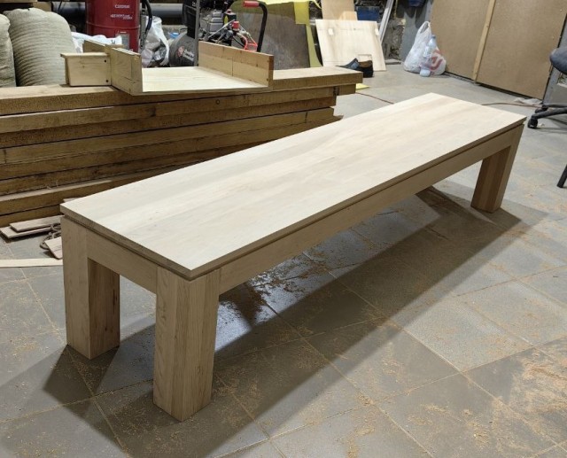 Стол а-ля за 300 тысяч