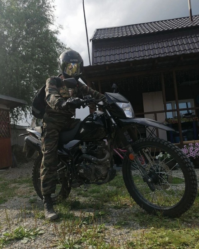 Есть ли те,кто занимался мотокроссом или многодневкой?