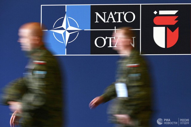 Россия полностью прекратила сотрудничество с НАТО, заявили в МИД