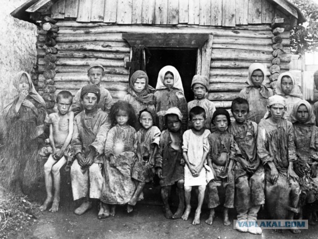 Костюмированный бал Романовых - фотографии 1903 года в цвете