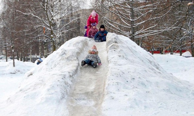 Новосибирский Совет отцов вернул детям по всей России снежные горки