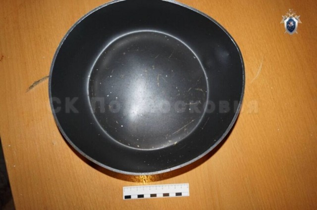 ‍В Подмосковье женщина по пьяни забила знакомого сковородкой