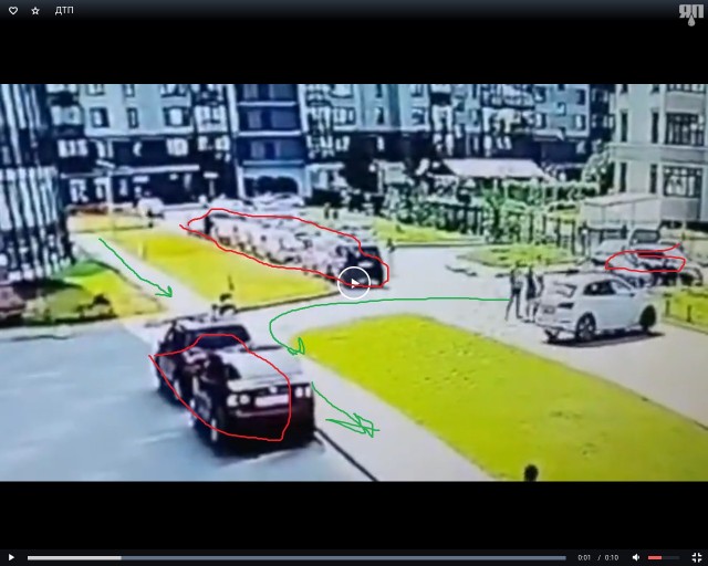 В Петербурге мужчина прыгнул на капот разворачивающейся на тротуаре Audi и получил год поселения