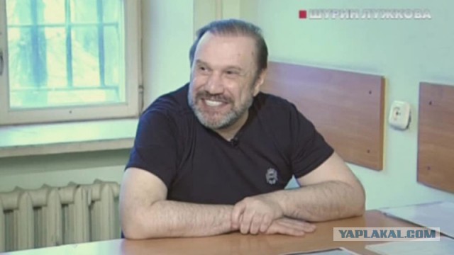 "Все за Алишера Бурхановича!"