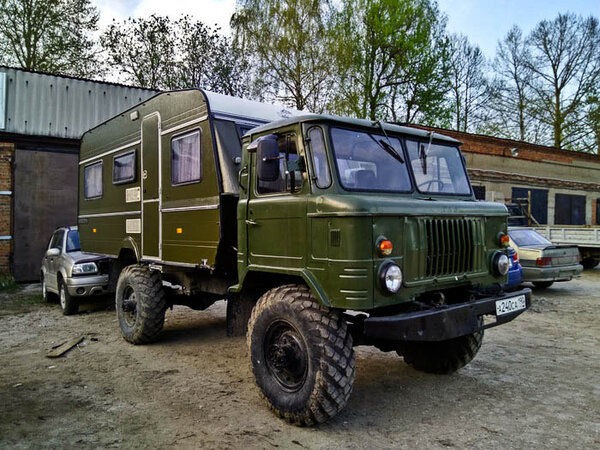 Парень сделал кемпер из ГАЗ-66 за 500 000 рублей