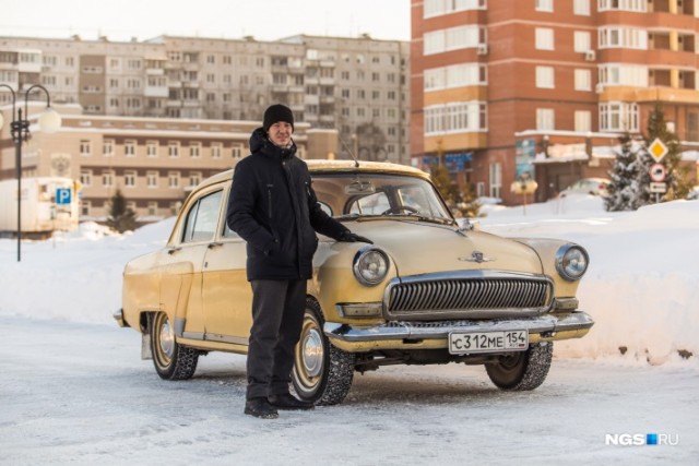 «Лет пять стояла в огороде». Сибиряк за 15 тысяч купил «Волгу» 1965 года и ездит на ней на работу