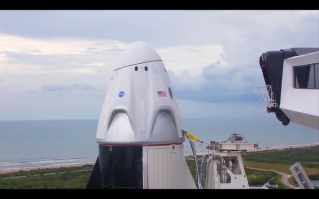 Прямая трансляция пилотируемого запуска SpaceX Crew Dragon