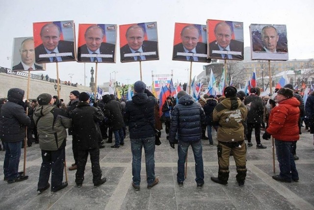 В Иркутске внезапно сгорело здание фирмы, которая делала портреты Путина