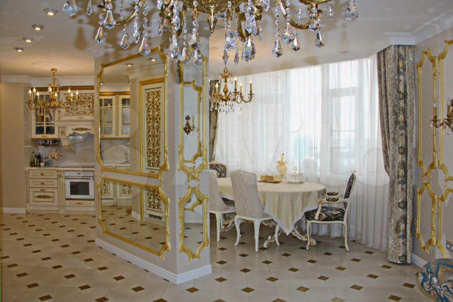 Так жить нельзя: нефтяников Сургута завалило золотом