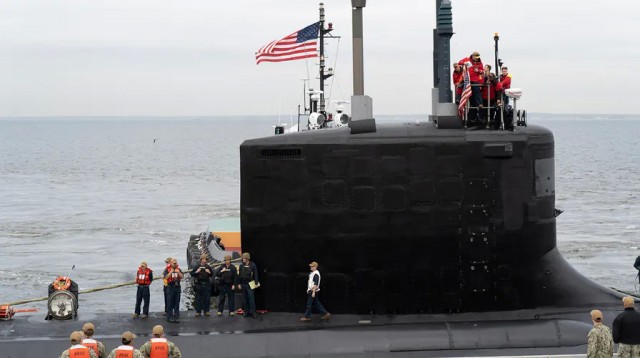 В США спущена наа воду первая гендерно нейтральная субмарина