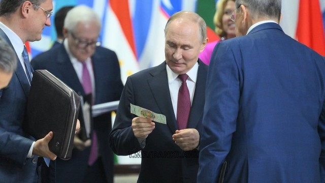 Единой валюты у БРИКС не будет, заявили в Кремле