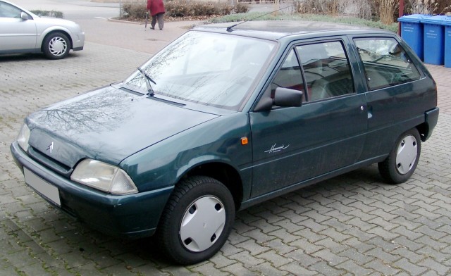 Обогрев передних боковых стёкол на Lada Azimut - Первый в мире автомобиль с такой функцией