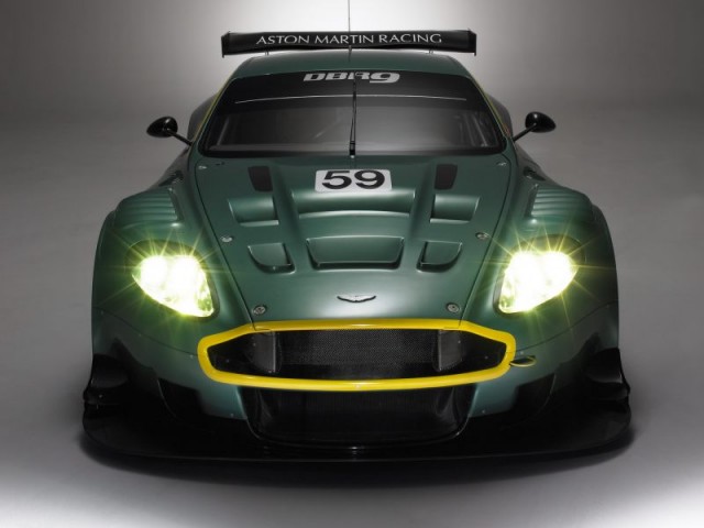 Aston Martin Dbr9