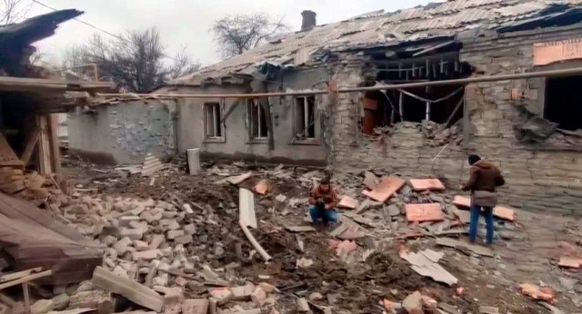 Три человека погибли, девять получили ранения (включая детей) - результат обстрела ВСУ г.Перевальск, ЛНР