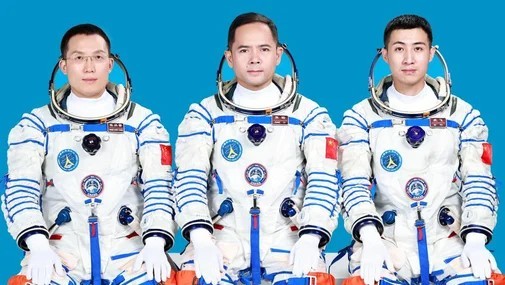 "Шэньчжоу-21" стартовал с космодрома Цзюцюань