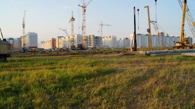 А города все строятся…