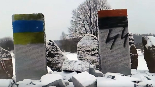 Польша призовет Киев к ответу за львовских вандалов-националистов