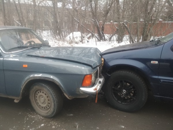 Волга вырулила на встречку