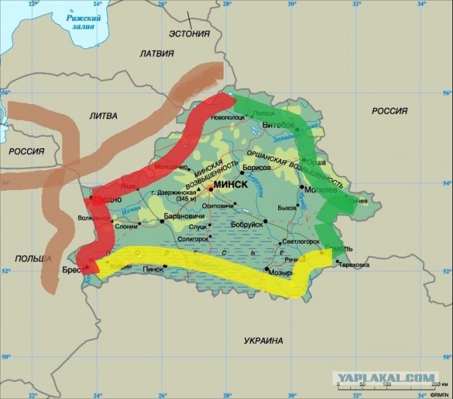 Белоруссия стягивает военную технику к границе с Украиной