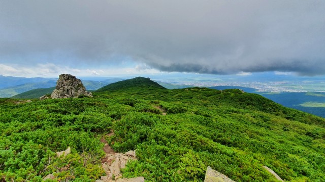 Сахалин, Кунашир и Камчатка за две недели.