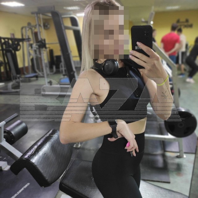 Женщину «порвали» во время тренировки по растяжке