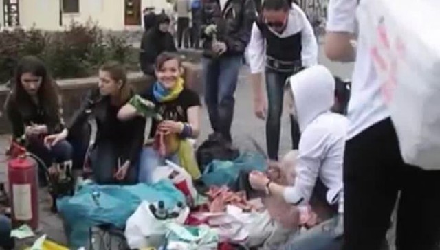 Правый сектор захватил Одееский Украинский театр и взял в заложники зрителей!