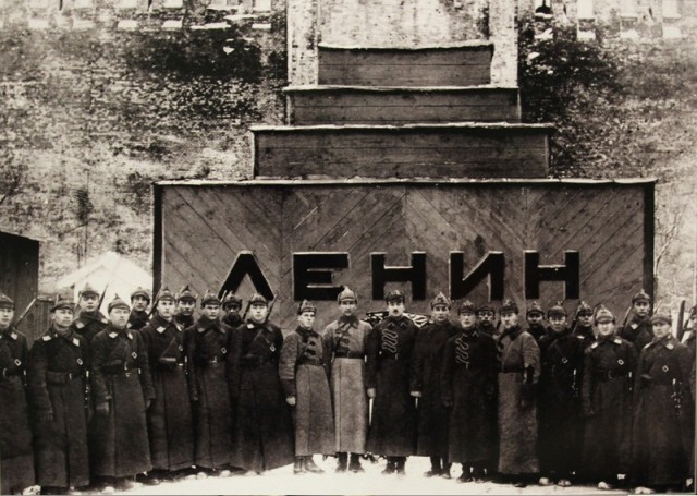 Фотографии из прошлого нашей страны – 99