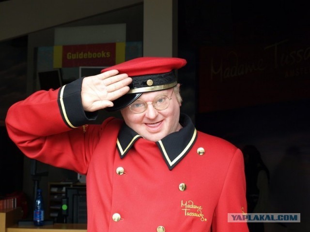 Бенни хил