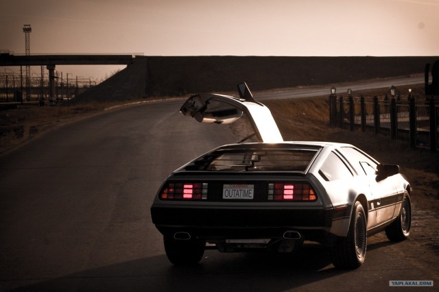 Фотосет DeLorean DMC-12