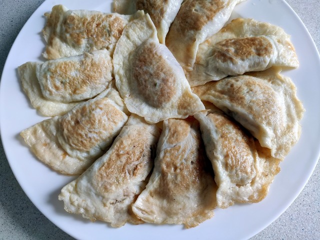 Яичные вареники на китайский лад