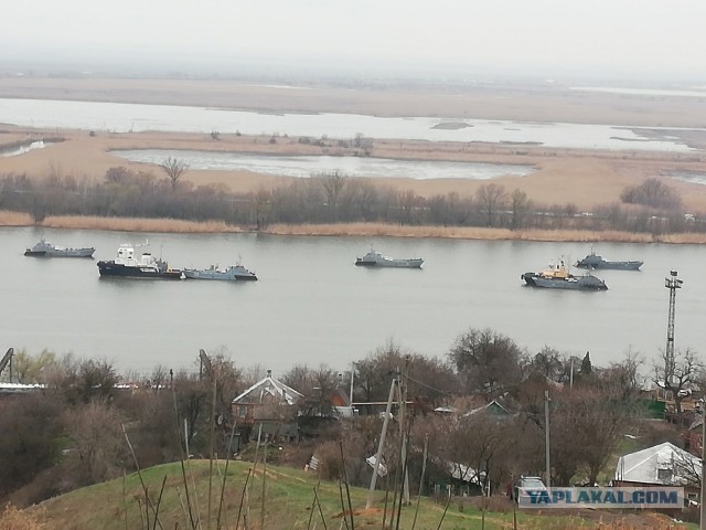 Катера и корабли Каспийской флотилии начали переход в Черное море