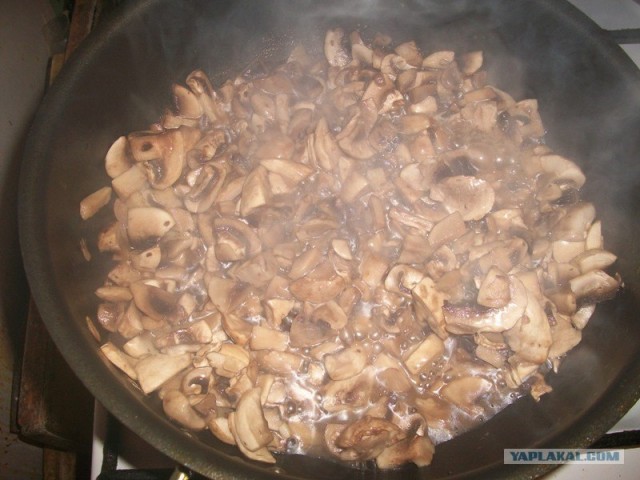 Грибной суп с куриными клёцками