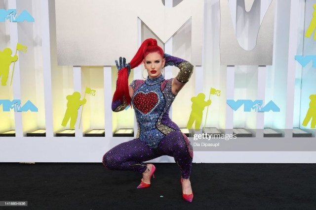 Большой пост MTV Video Music Awards 2022