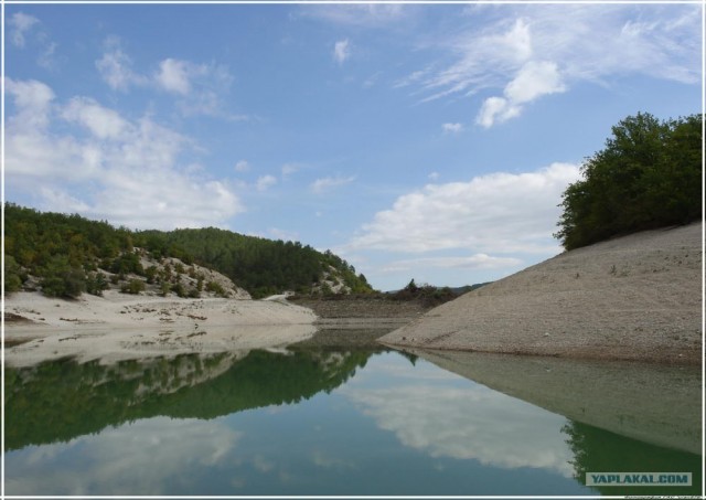 Крым. Новоульяновка. Водохранилище.