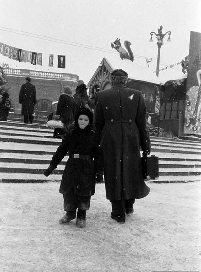 Советские люди в 1950 - 60-х годах. Часть вторая.