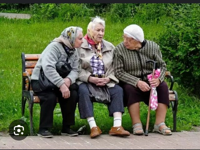 Девочки  из 90х