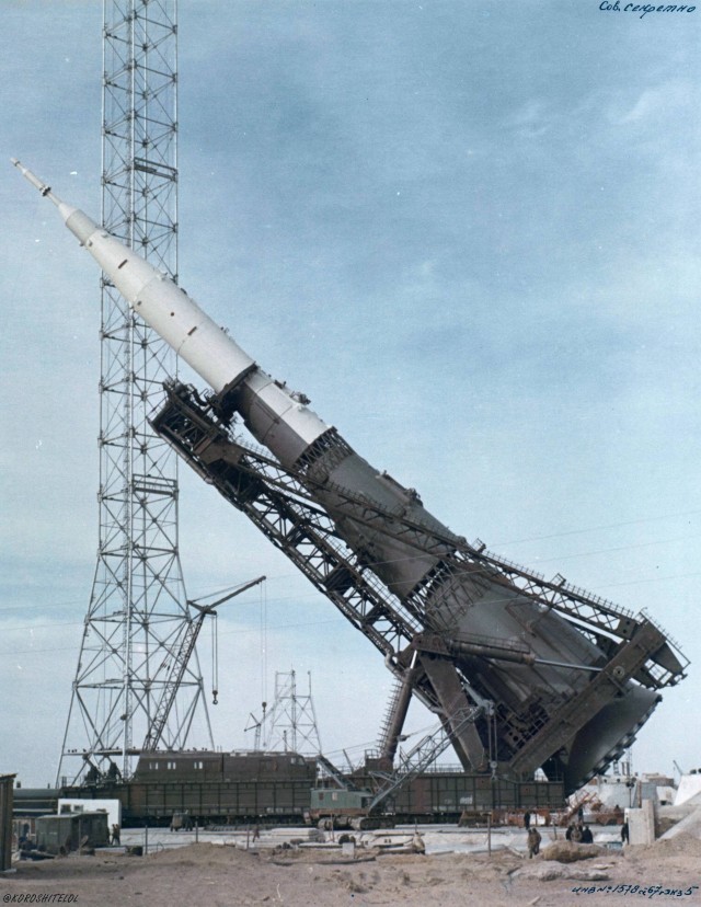 Спящий гигант. В Сети появились архивные снимки Советского Колосса - лунной ракеты Н1.