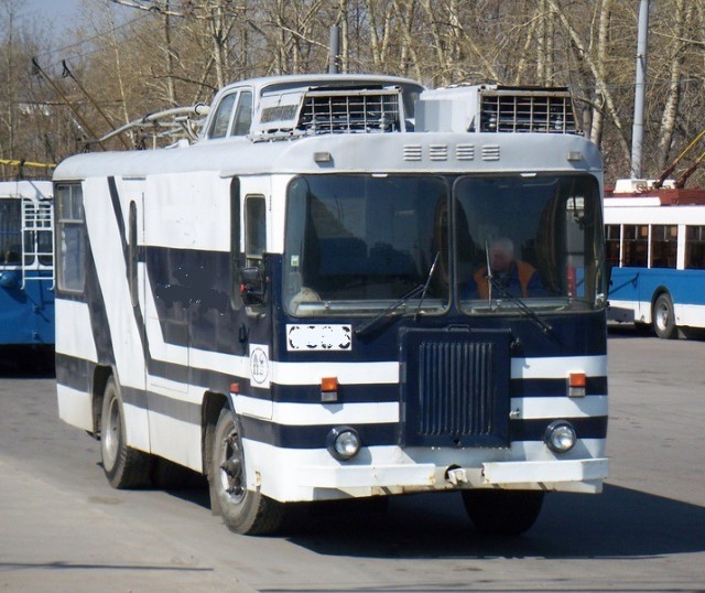 Игра на ЯПе: Угадай АВТО-8