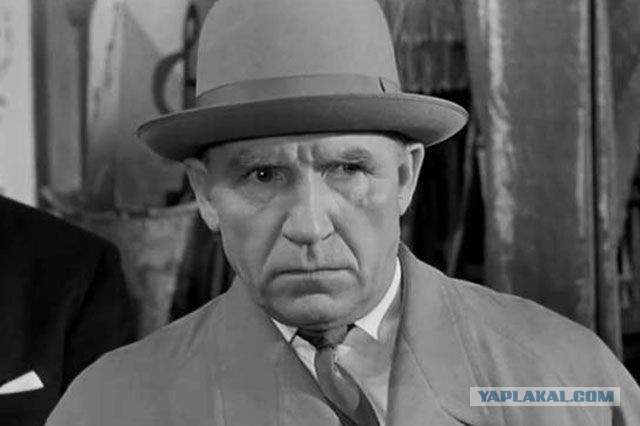 Остались награды и диван. Как уходил король вторых ролей Николай Парфенов