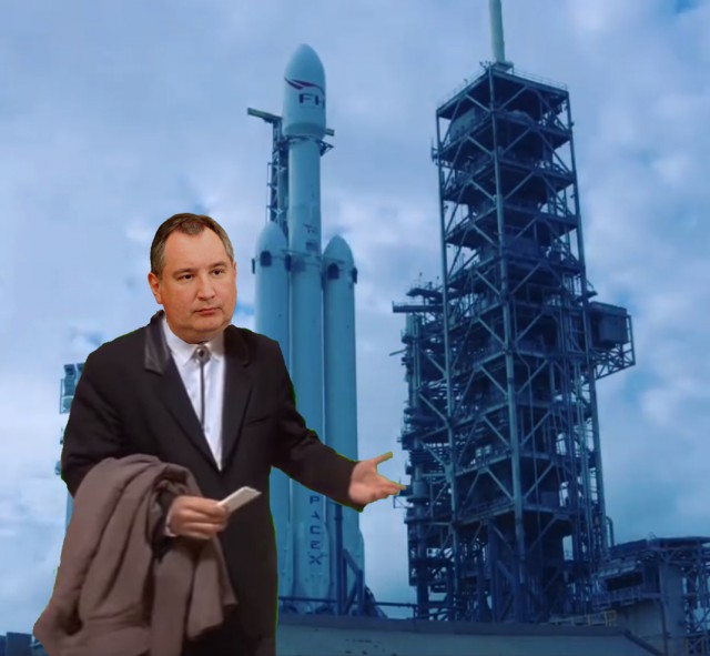 Илон Маск поделился кадрами с Falcon Heavy на стартовой площадке