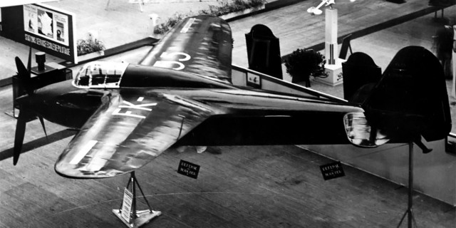 Р-39 Аэрокбра. Американская любимица сталинских соколов. История создания и основные модификации.