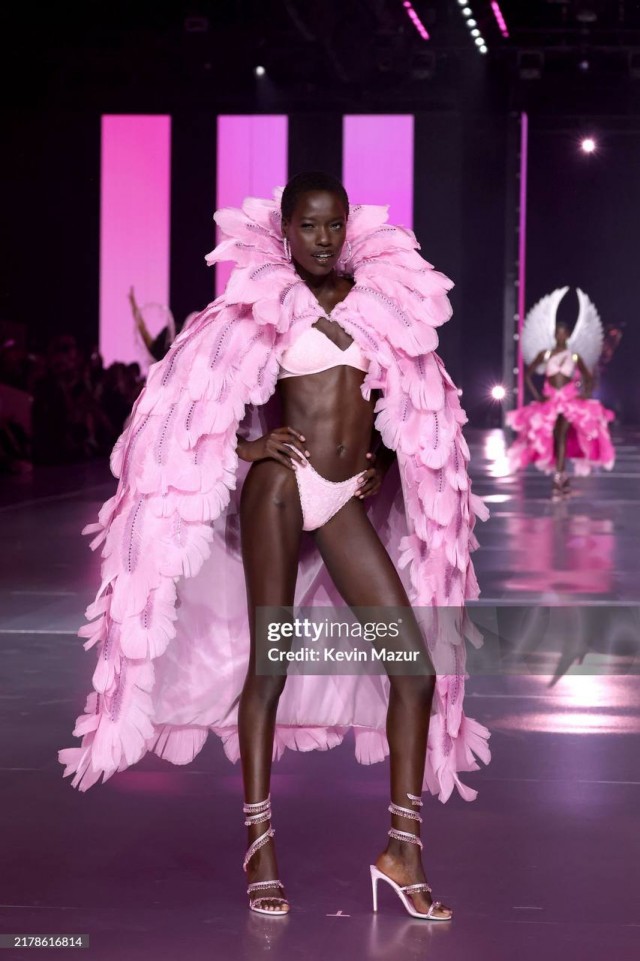 Грандиозное шоу Victoria's Secret-2024!